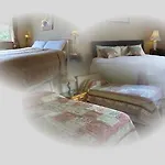 Hawthorn B&B Bed & Breakfast *